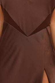 Pamme | Arabella Halter Yaka Sarma Sırt Detaylı Saten Maxi Elbise Çikolata